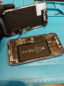 iPhone12