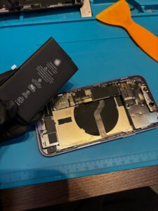 iPhone12